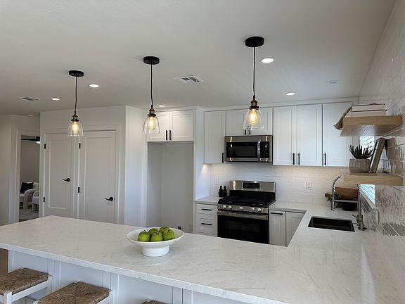 3rd image of 24643 Santa Clara Ave #7-1