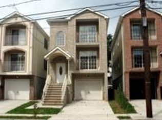 27 Butler St, Elizabeth, NJ 07206