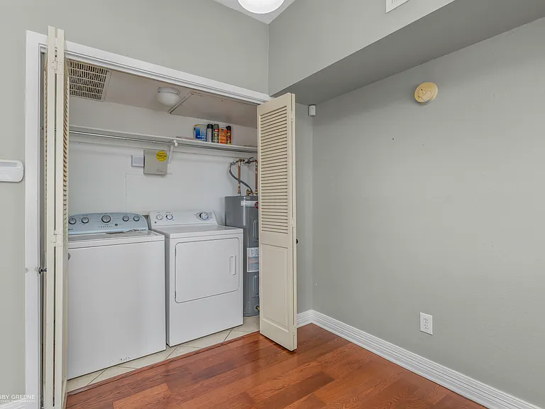 3100 Fairfield Ave #7C — Photo 7