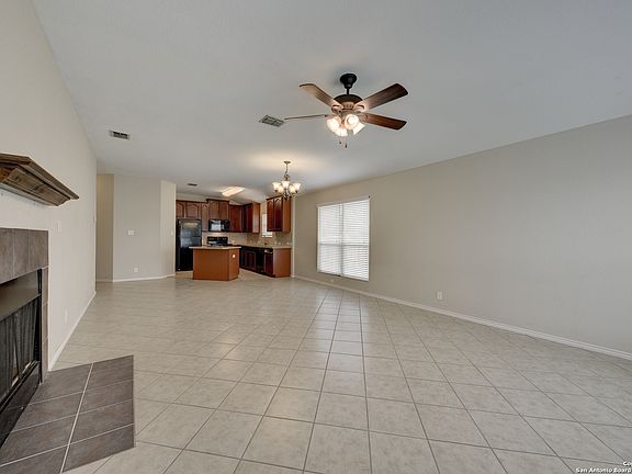 4th image of 7531 ELEGANTE WAY