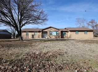 1020 Ash Dr, Sulphur, OK 73086