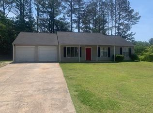 402 River Point Dr, Woodstock, GA 30188
