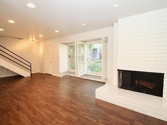 2nd image of 11769 W Sunset Blvd