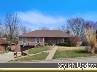 927 Jason Rd, Jefferson City, MO 65109