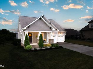668 Karch Dr, Maryville, TN 37803