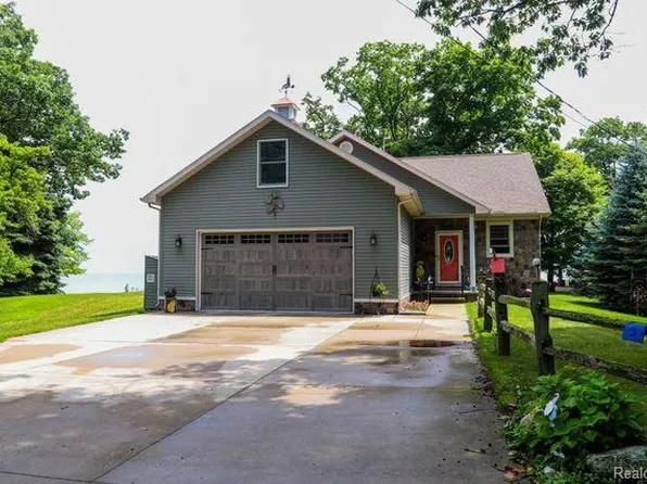 3231 S Rumsey Rd, Au Gres, MI 48703
