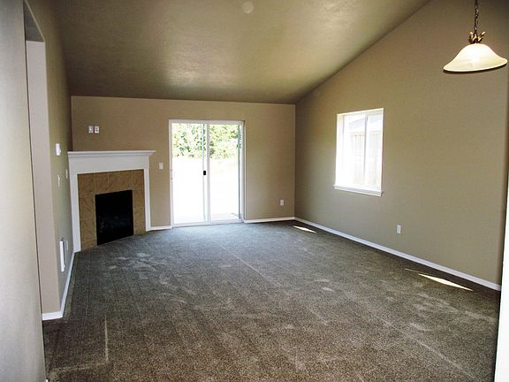 4th image of 1245 S Ironwood Dr