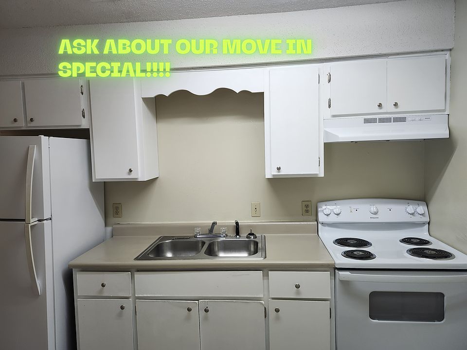 Kitchen with bypass counter