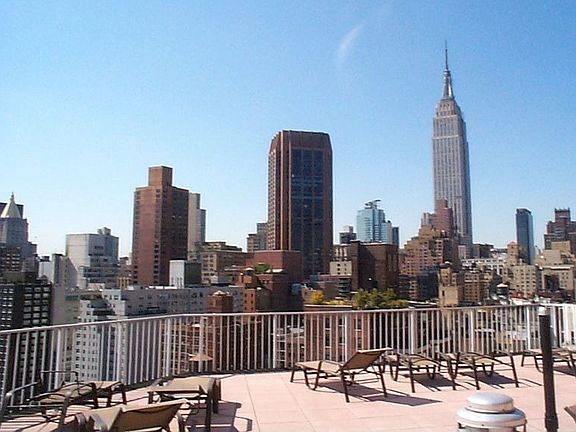 5th image of 225 E 36th St APT 1C