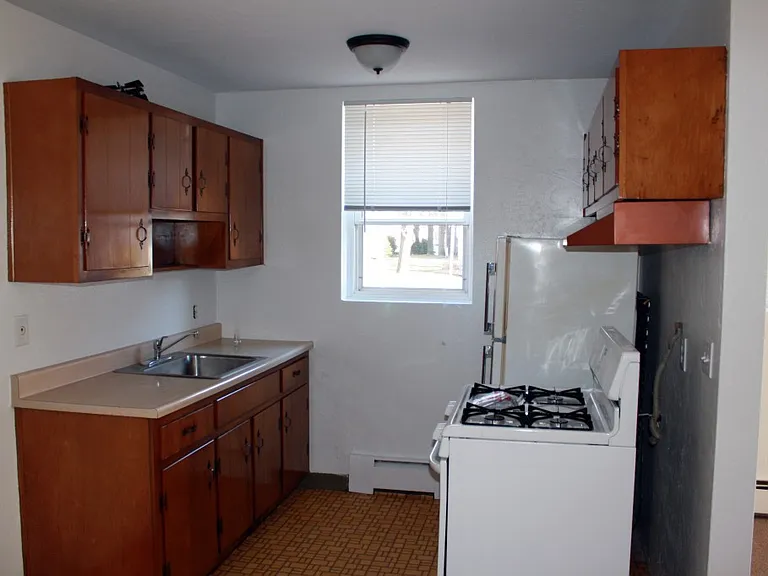 3701 W Lake St — Photo 9