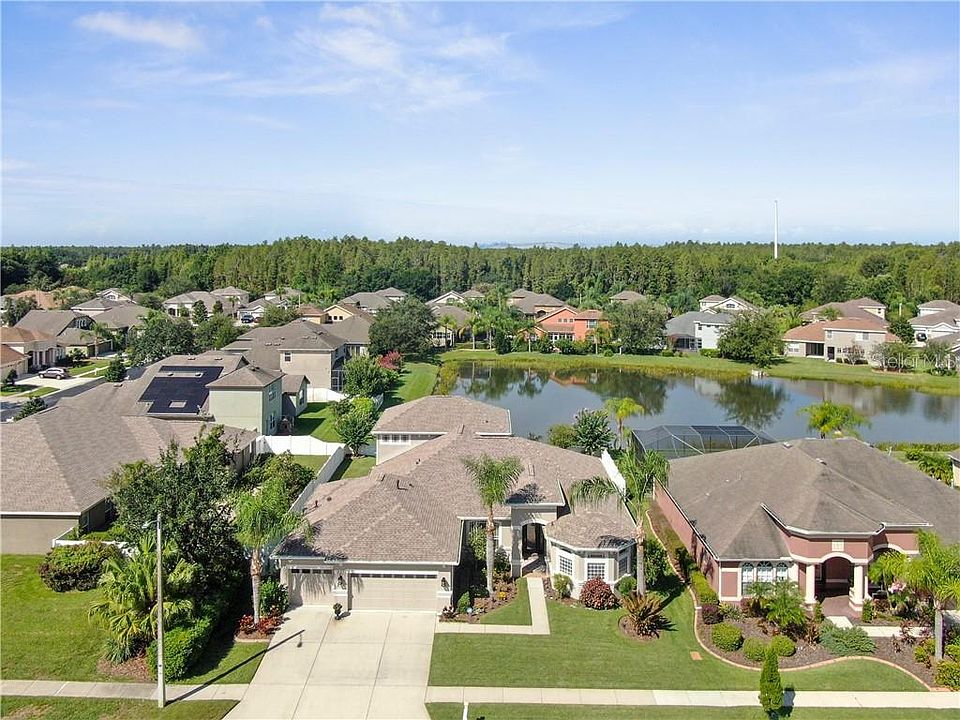1st image of 1559 Beaconsfield Dr