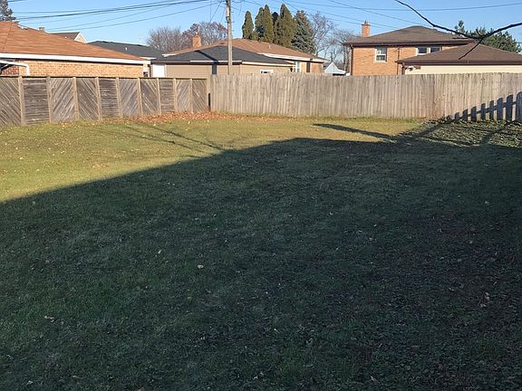 5th image of 8115 McVicker Ave