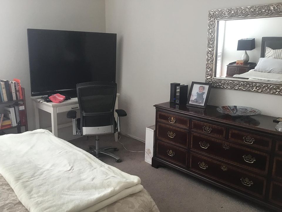 2nd image of 1351 N Crescent Heights Blvd APT 201