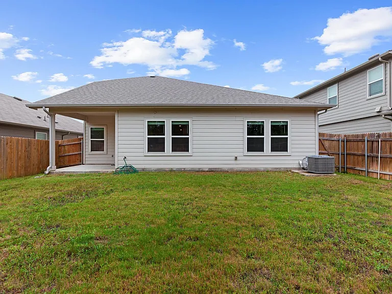 13508 Tai Londo Dr — Photo 32