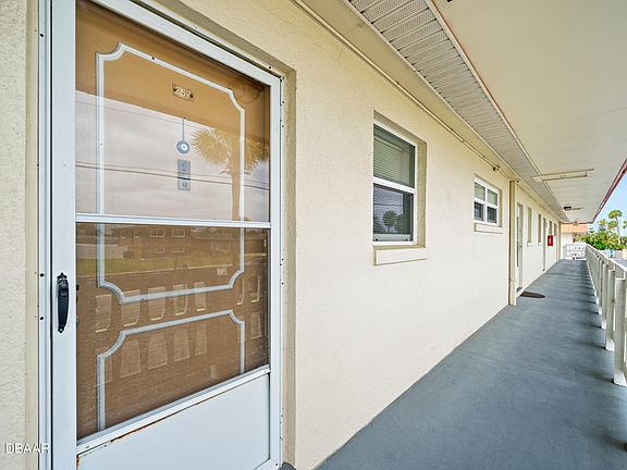 5th image of 2801 N Halifax Ave APT 257