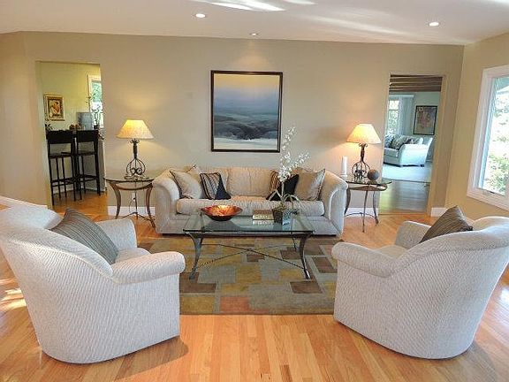 Living room (staged)