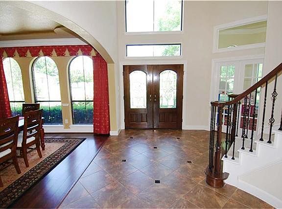 3rd image of 4610 Peregrine Way