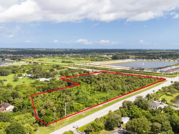 5992 8th St, Vero Beach, FL 32968