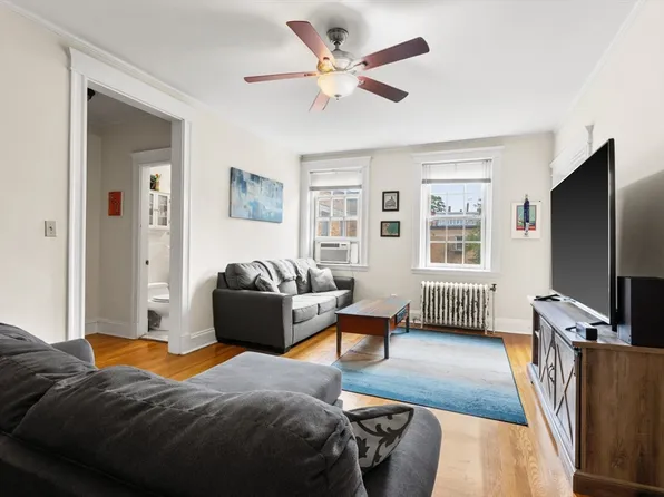 852 Massachusetts Ave APT 11, Cambridge, MA 02139