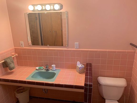 5th image of 730 Kalamazoo Ave
