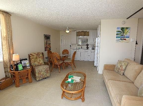 living room to kitchen
