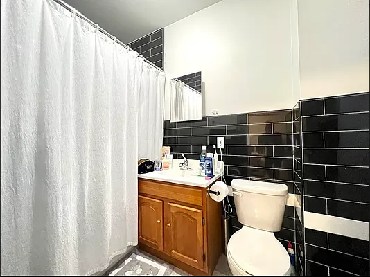 Rented by Nolita Group | media 11