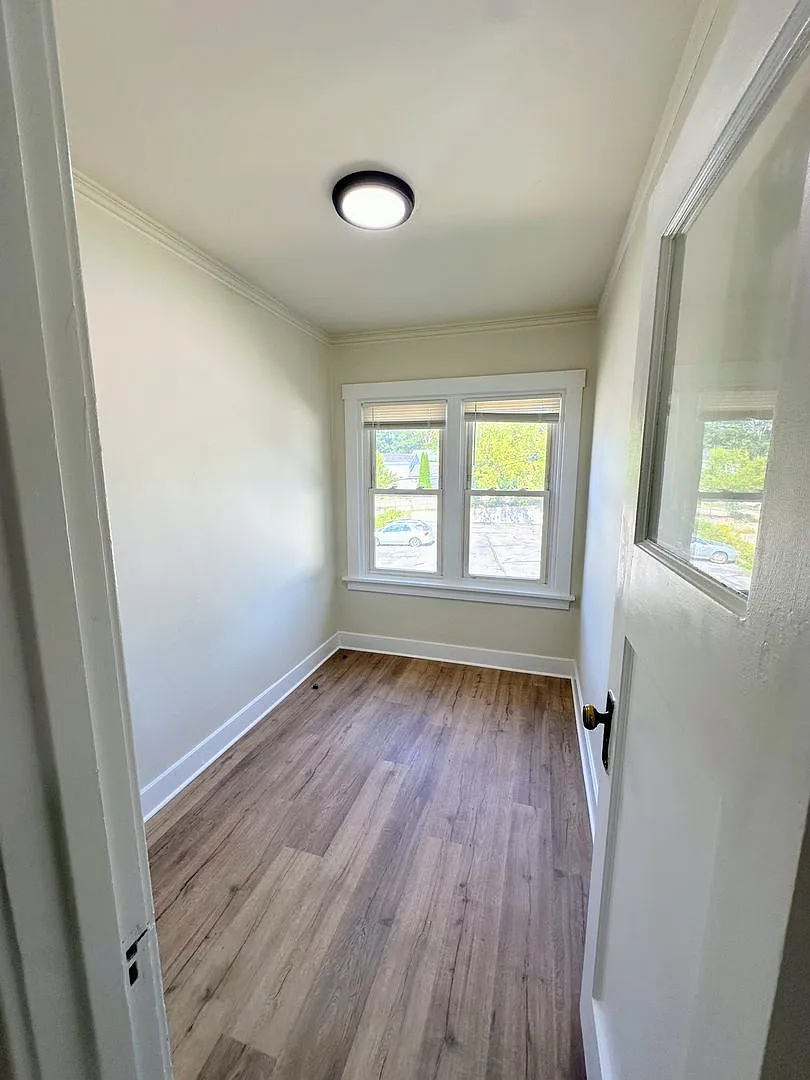 812 State Street — Photo 4