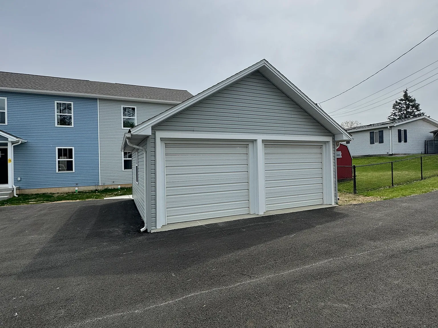 3 bed, 1.5 bath, 1275 sqft, $1,925 — Photo 4