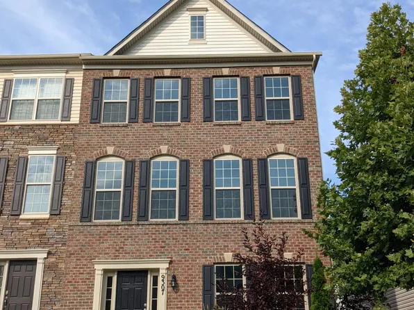 9307 Geaton Park Pl, Lanham, MD 20706