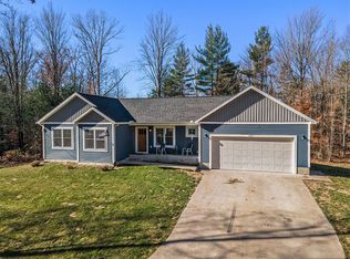 13975 Hickory Rd, Fruitport, MI 49415