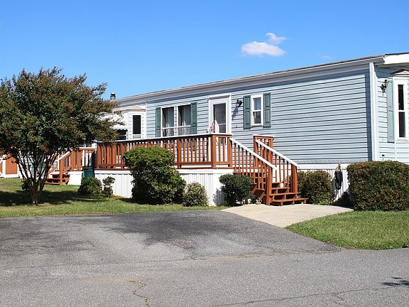 2nd image of 1123 12th Ave #801
