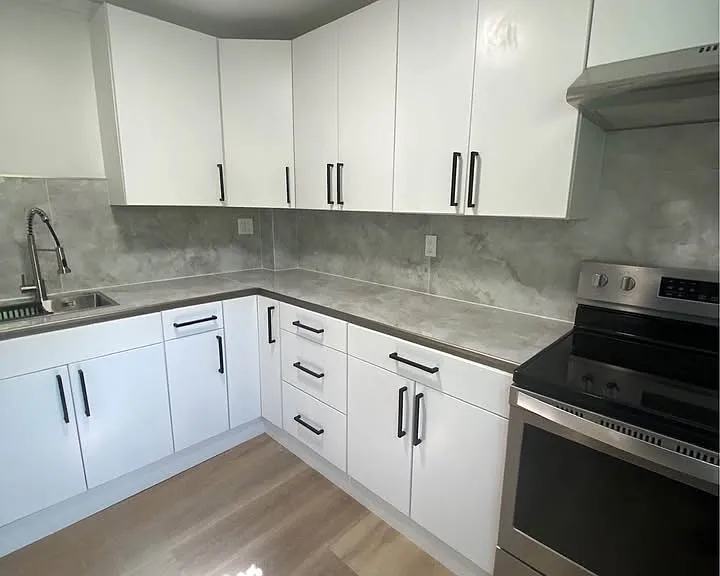 165 College Ave N #3 — Photo 2