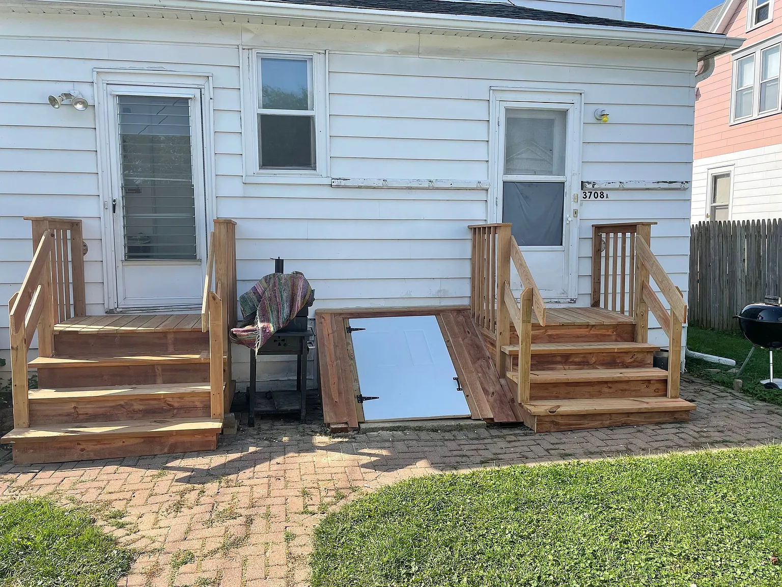2 Bedroom Upper — Photo 4