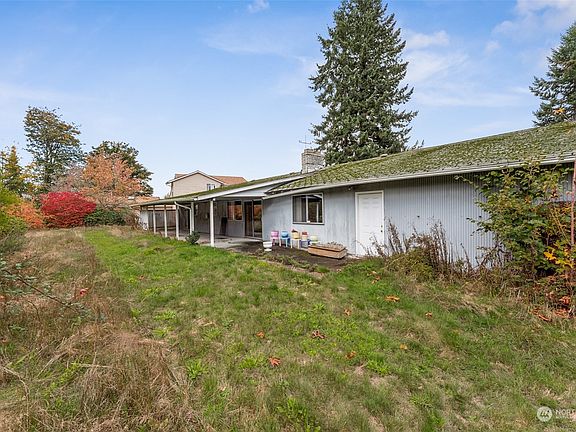 5th image of 6810 46th Avenue E