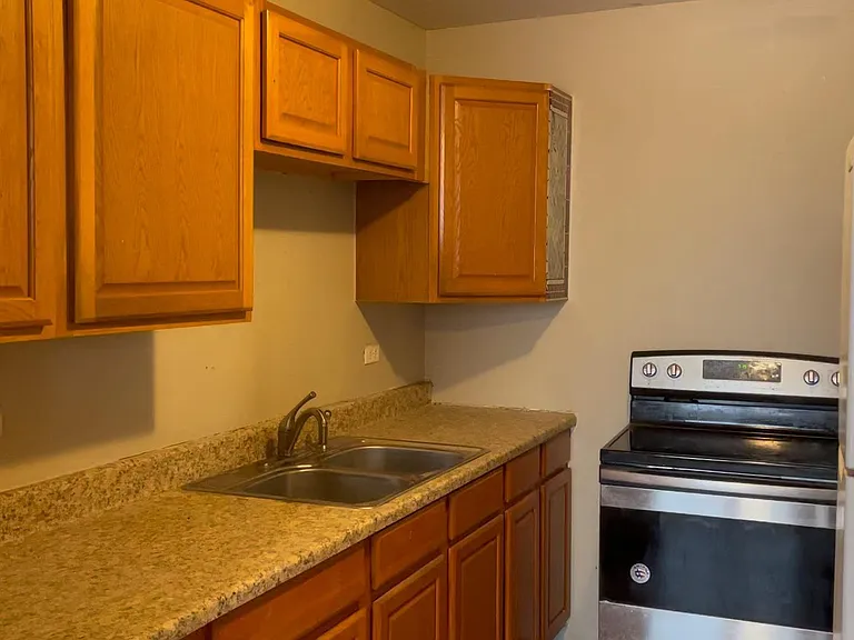 4300 W Ford City Dr #707 — Photo 1