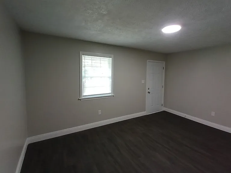 47 Oakwood Dr — Photo 4