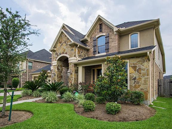 3rd image of 2802 Texas Laurel Dr