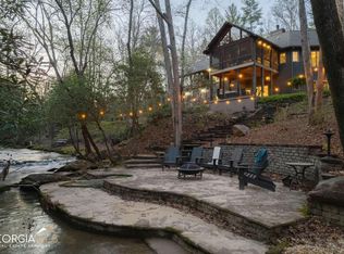 332 Newberry Dr, Mineral Bluff, GA 30559