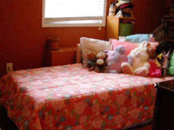 4th image of 4503 Romlon St APT 2