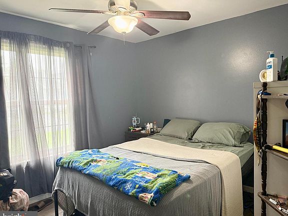 5th image of 306 Bernard Ave