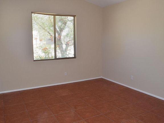 2nd image of 53 W Pasture Canyon Dr