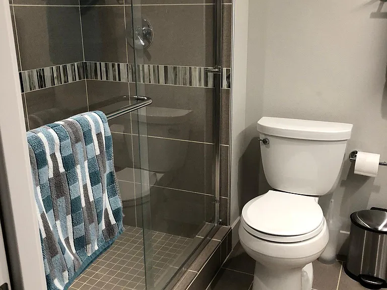 2765 Del Rio Pl #B — Photo 21