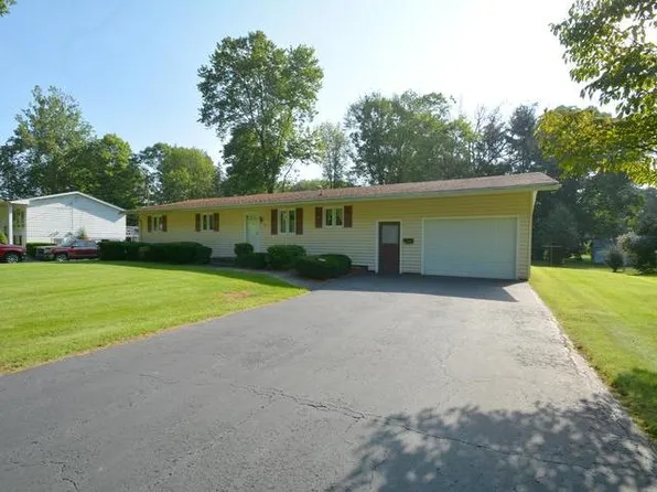 48 Highland Dr, Warren, PA 16365