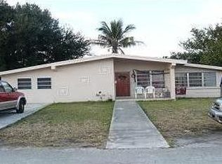 365 NE 160th St, Miami, FL 33162