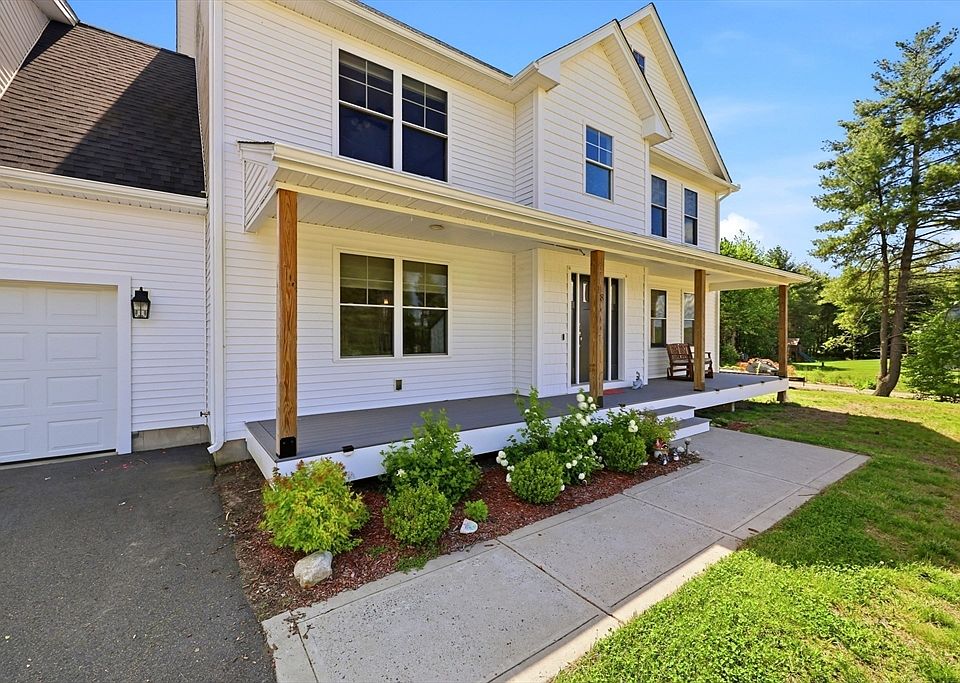 1st image of 18 Woodland Ln