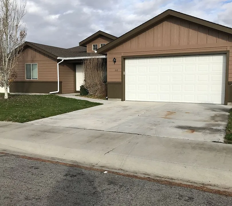 160 Boulder Dr