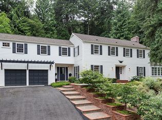 2237 SW Humphrey Park Rd, Portland, OR 97221