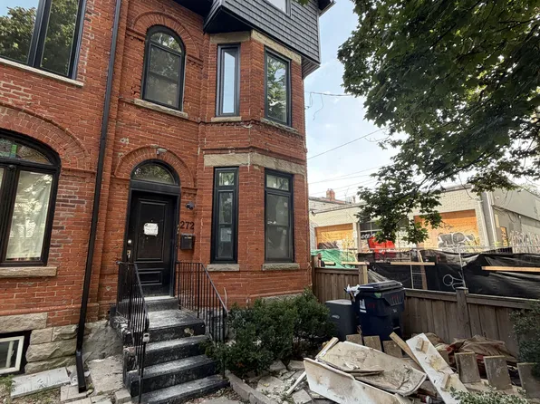 272 Seaton St, Toronto, ON M5A 2T4