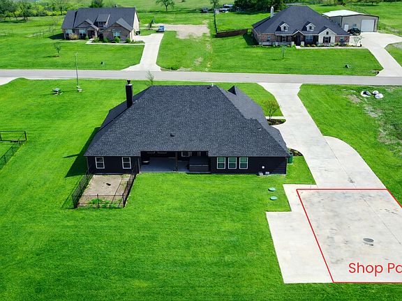 3rd image of 1037 Boulder Rd