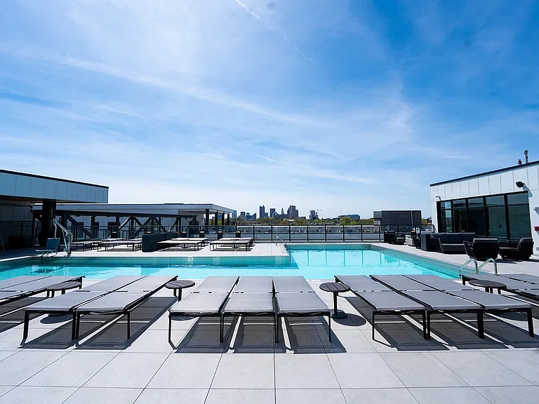 4th & 5th Downtown view and Pool - Open Soon!